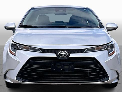 Used 2024 Toyota Corolla LE image 5