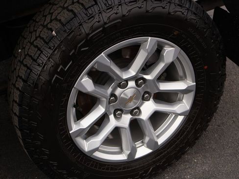 Used 2022 Chevrolet Silverado 1500 LT image 46