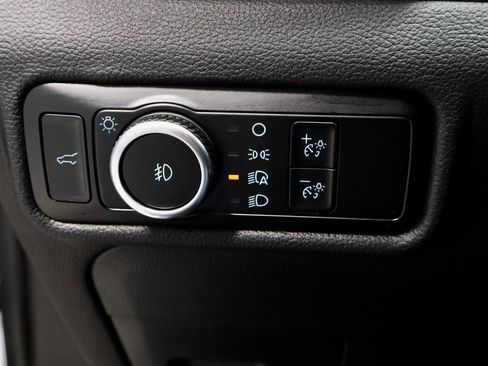 Certified 2024 Ford Explorer XLT w/ Equipment Group 202A image 28