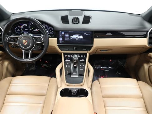 Used 2019 Porsche Cayenne E-Hybrid Sport Utility 4D image 49