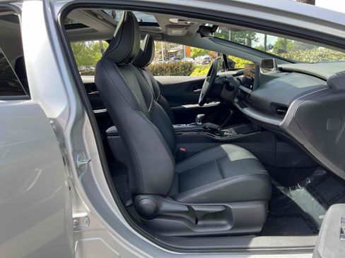 Used 2024 Toyota Prius XLE image 41