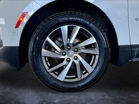 Used 2023 Chevrolet Equinox Premier AWD/4WD image 34