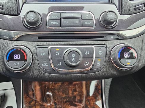 Used 2014 Chevrolet Impala LT image 39