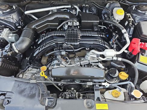 Used 2024 Subaru Crosstrek 2.0i Premium image 31