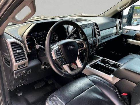 Used 2019 Ford F250 Lariat w/ Lariat Value Package AWD/4WD image 17
