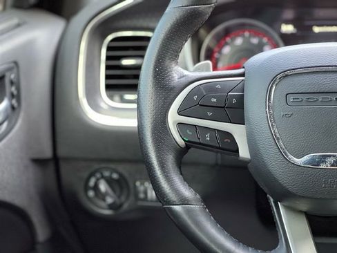 Used 2018 Dodge Charger R/T w/ Plus Group image 29