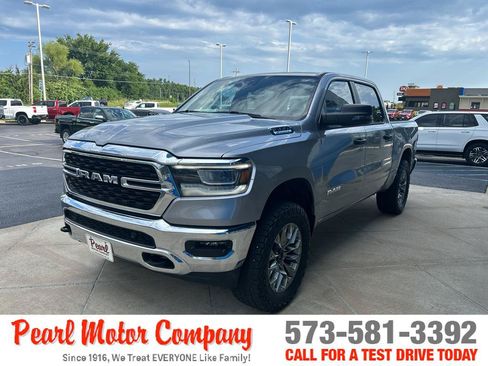 Used 2023 RAM 1500 Big Horn AWD/4WD image 7