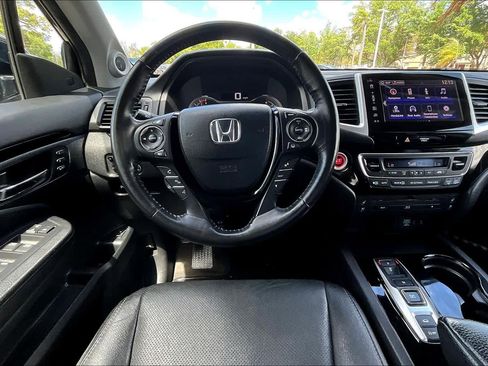 Used 2018 Honda Pilot Elite image 6