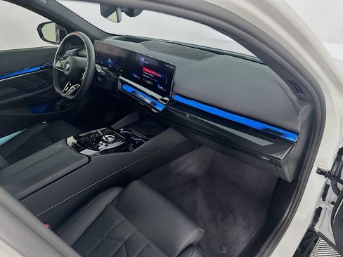 Used 2024 BMW i5 M60 w/ Premium Package AWD/4WD image 31