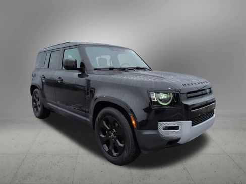 Used 2025 Land Rover Defender 110 S image 8