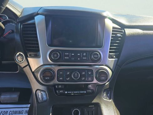 Used 2016 Chevrolet Suburban LT w/ Luxury Package AWD/4WD image 23