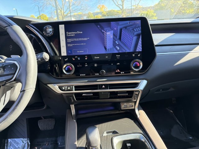 Certified 2026 Lexus RX 350 AWD w/ Convenience Package image 17