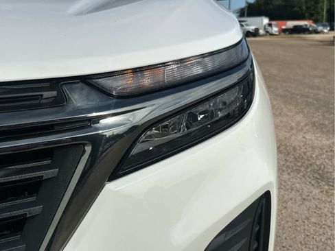 Certified 2023 Chevrolet Equinox LS w/ LS Convenience Package image 9