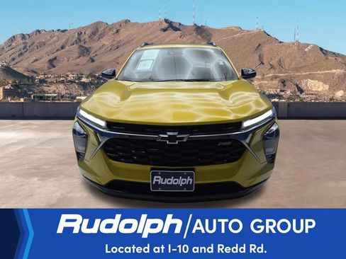 Used 2025 Chevrolet Trax RS w/ Sunroof Package FWD image 8
