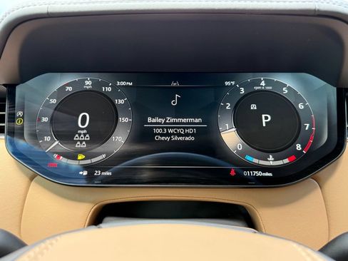 Certified 2025 Land Rover Range Rover Long Wheelbase SE AWD/4WD image 29