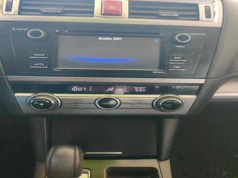 Used 2017 Subaru Outback 2.5i AWD/4WD image 10