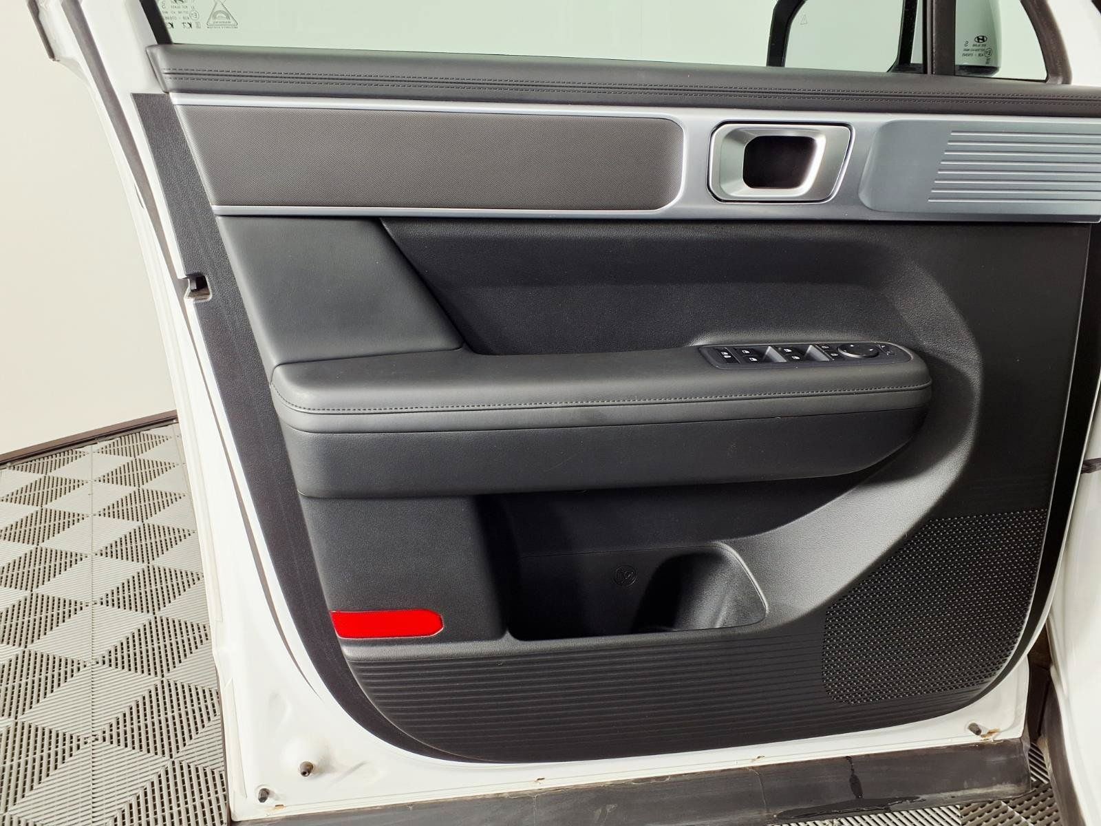 Certified 2024 Hyundai Santa Fe SEL FWD image 17