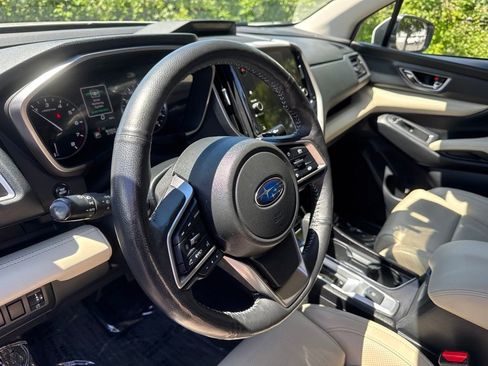 Used 2023 Subaru Ascent Limited AWD/4WD image 9