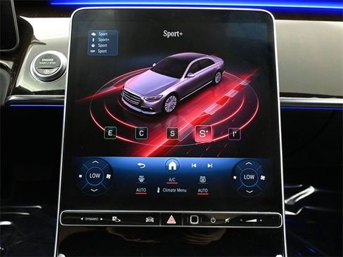 Used 2021 Mercedes-Benz S 580 4MATIC Sedan image 45