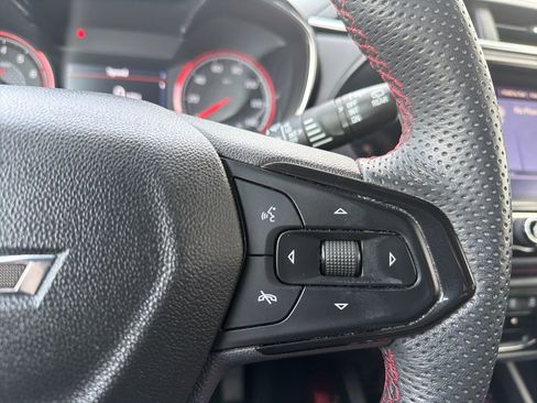 Used 2022 Chevrolet TrailBlazer RS w/ Technology Package image 13