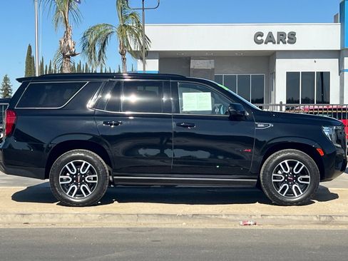 Used 2023 GMC Yukon AT4 w/ AT4 Premium Package AWD/4WD image 3