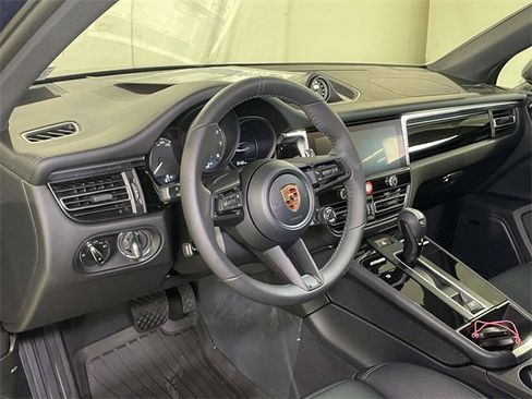 New 2026 Porsche Macan Turbo image 4