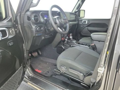 Used 2024 Jeep Wrangler Unlimited Rubicon 4xe w/ Convenience Group AWD/4WD image 26