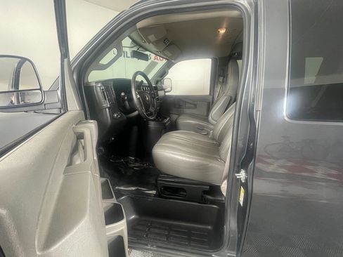 Used 2016 Chevrolet Express 2500 LS image 14