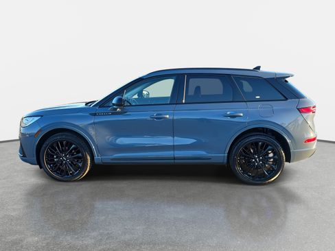 Used 2023 Lincoln Corsair Reserve w/ Jet Appearance Package image 8