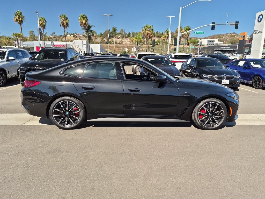 New 2026 BMW 440i xDrive w/ Premium Package AWD/4WD image 3