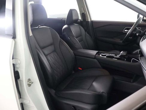 Used 2023 Nissan Rogue Platinum w/ Platinum Premium Package image 34