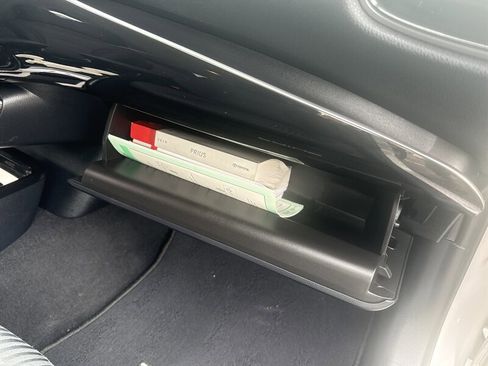 Used 2016 Toyota Prius Three Touring image 25