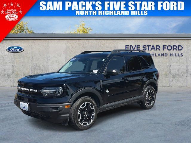 Used 2024 Ford Bronco Sport Outer Banks w/ Tech Package AWD/4WD image 4
