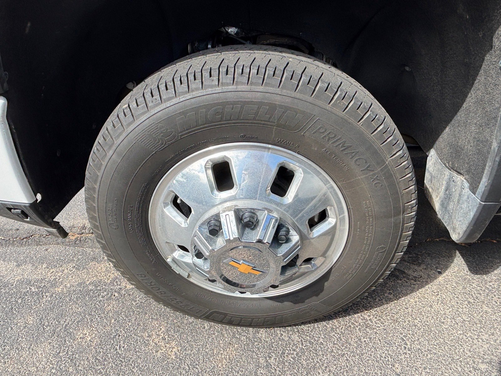 Used 2024 Chevrolet Silverado 3500 High Country w/ High Country Premium Package AWD/4WD image 6