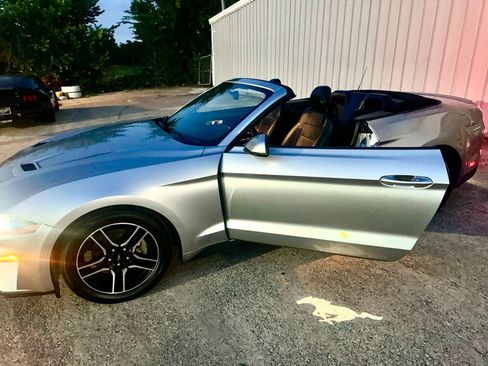 Used 2020 Ford Mustang Premium RWD image 46