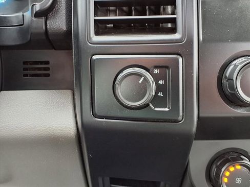 Used 2019 Ford F150 XL w/ Equipment Group 101A Mid image 14