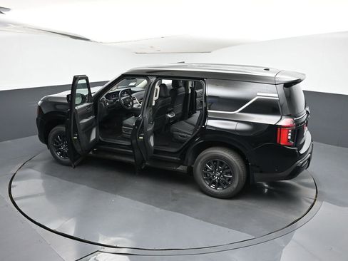 New 2025 Nissan Armada SV image 34