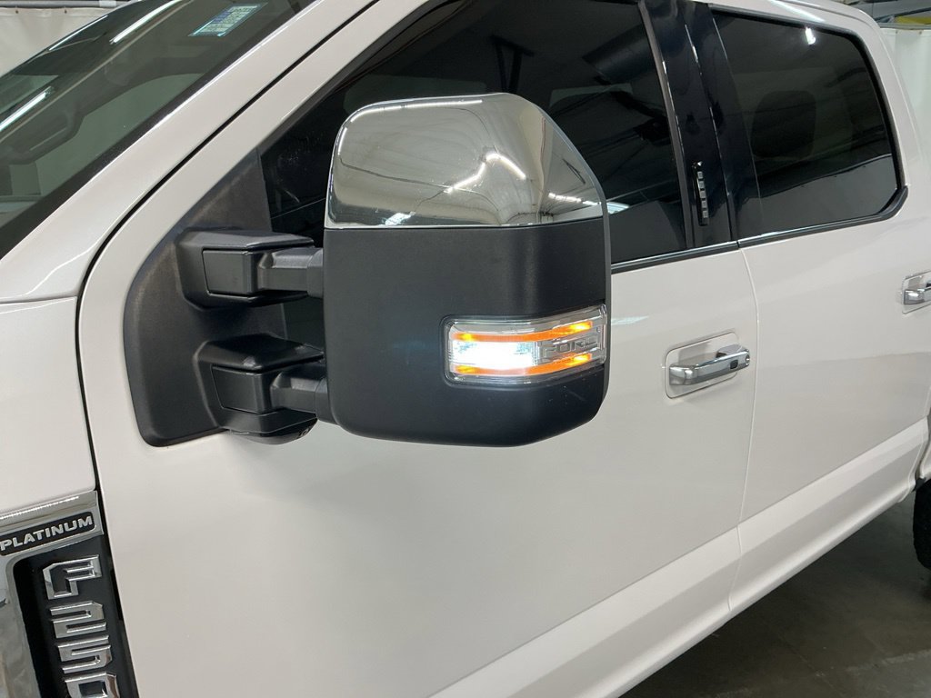 Used 2019 Ford F250 Platinum w/ Platinum Ultimate Package AWD/4WD image 8