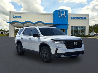 New 2025 Honda Pilot TrailSport