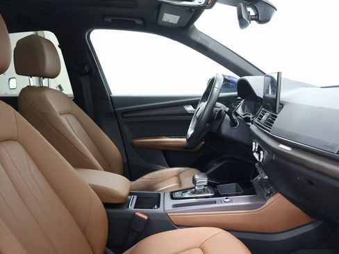 Used 2022 Audi Q5 2.0T Premium Plus w/ Premium Plus Package image 21