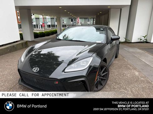 Used 2024 Toyota GR86 Premium w/ Performance Package RWD image 1