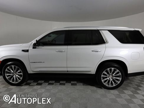 Used 2021 GMC Yukon Denali w/ Denali Premium Package image 9