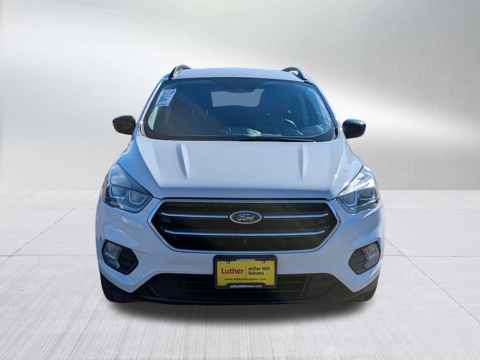 Used 2018 Ford Escape SE w/ SE Sport Appearance Package AWD/4WD image 2