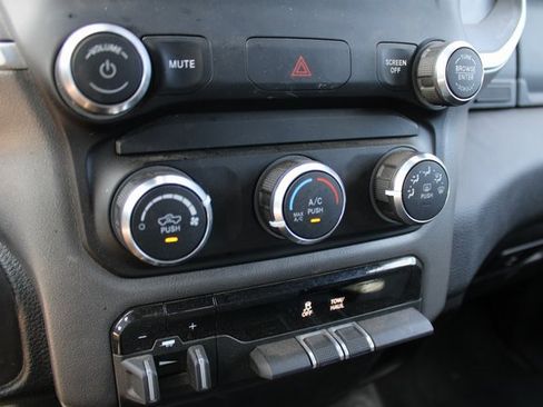 Used 2021 RAM 1500 Big Horn image 23