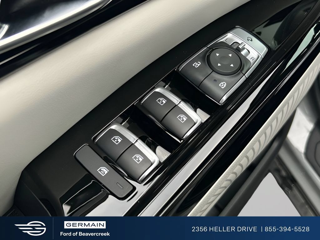 Used 2024 Kia Carnival SX Prestige FWD image 13