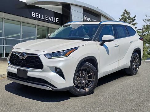 Used 2020 Toyota Highlander Platinum AWD/4WD image 1