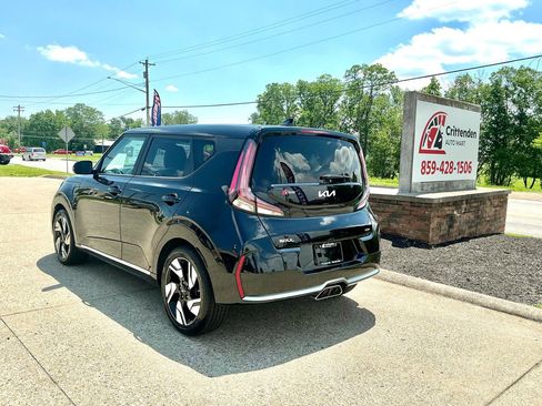 Used 2023 Kia Soul GT-Line FWD image 7