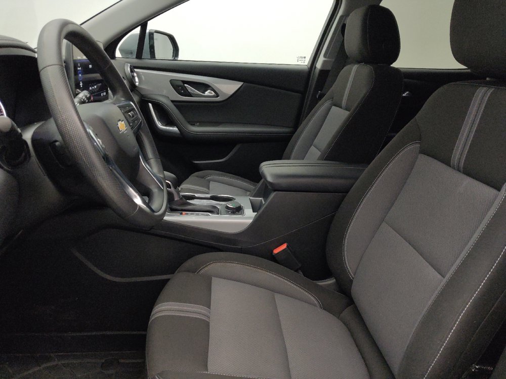 Used 2024 Chevrolet Blazer LT w/ Convenience Package FWD image 17