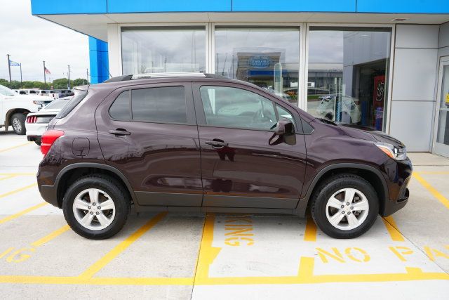 Used 2021 Chevrolet Trax LT AWD/4WD image 30