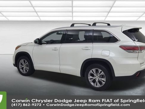 Used 2015 Toyota Highlander XLE image 10